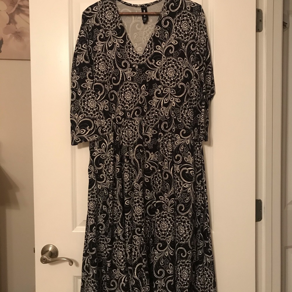 Agnes & Dora Curie Dress (black and white)